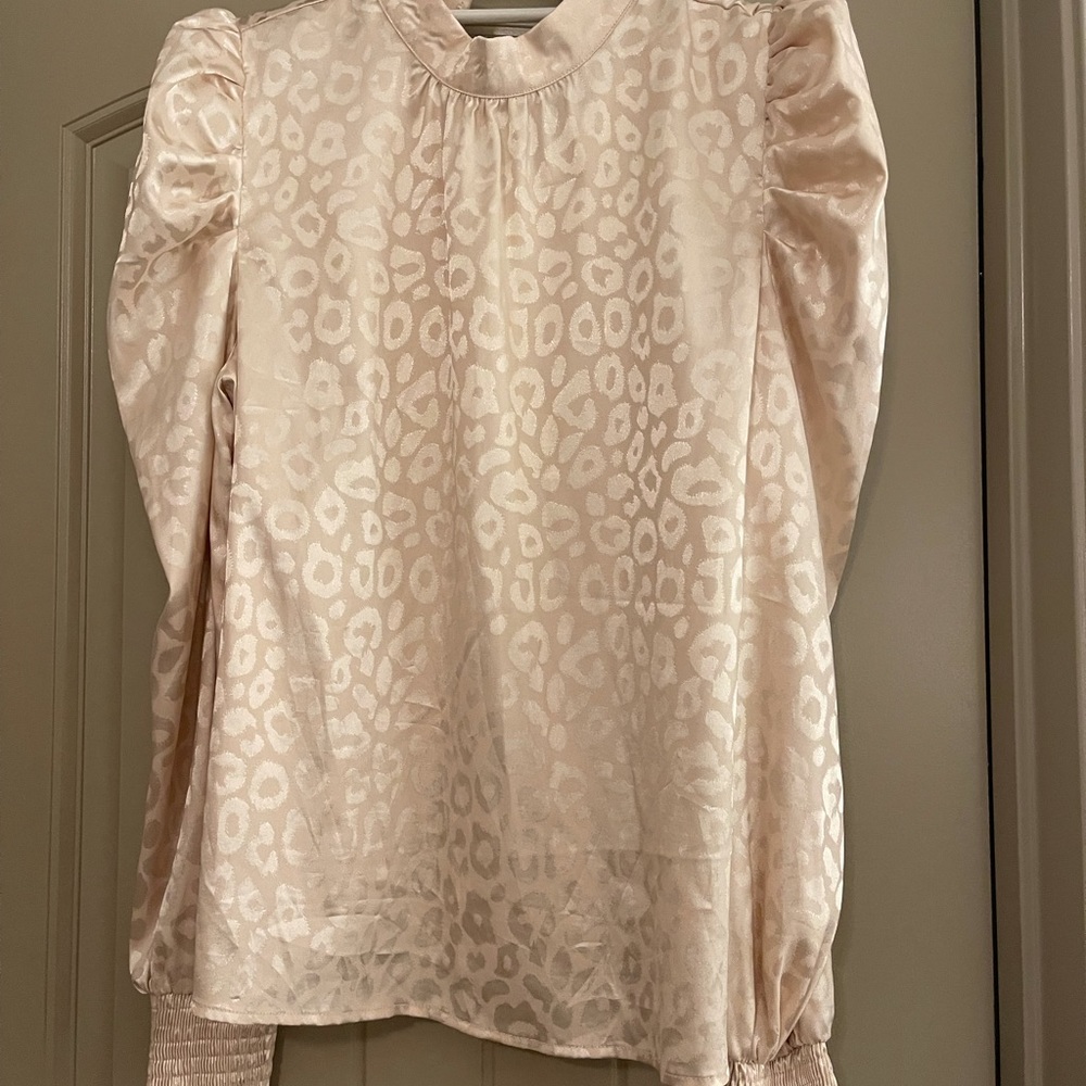 Cheetah satin top with puff sleeve